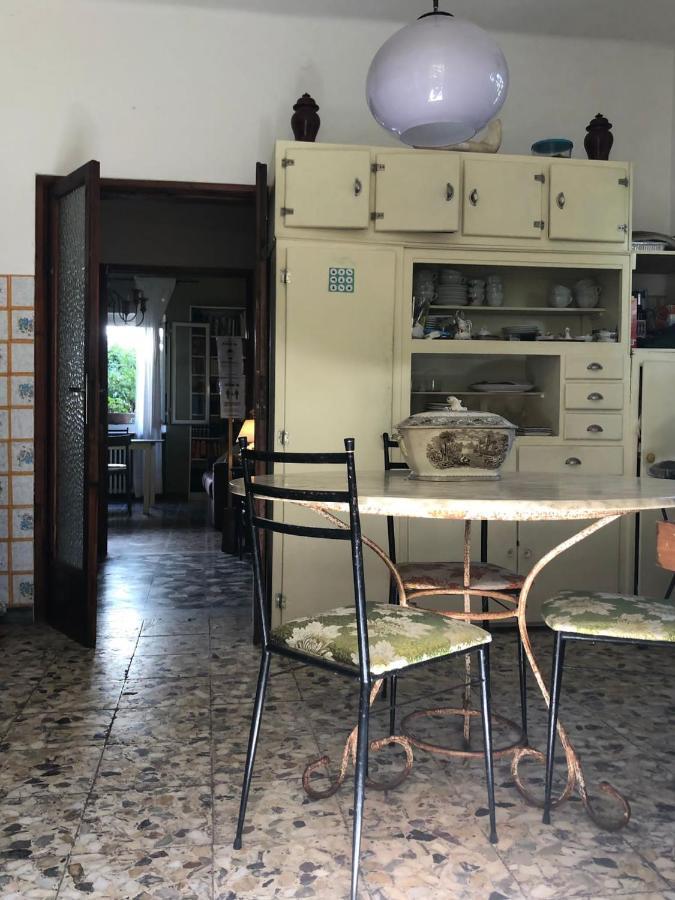 Casa Cambini Bed & Breakfast Marina di Massa Eksteriør bilde