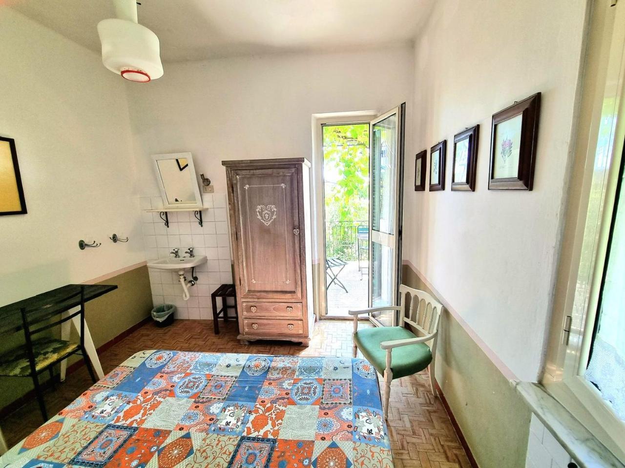 Casa Cambini Bed & Breakfast Marina di Massa Eksteriør bilde